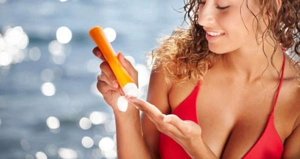 Почти все солнцезащитные кремы вызывают раздражение кожи