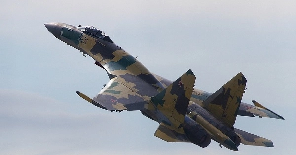 В России разбился истребитель Су-35