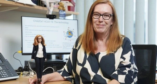Одна из создательниц британской вакцины от коронавируса стала прообразом для новой куклы Барби