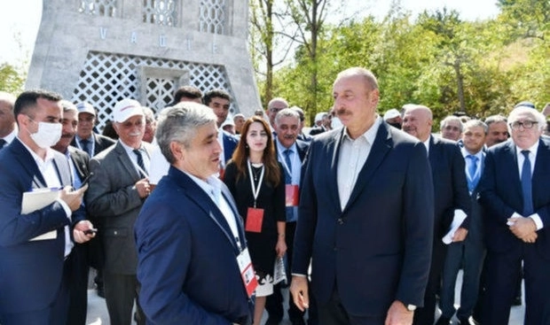 Ильхам Алиев: Решение о возведении в городе Шуша мавзолея Моллы Панаха Вагифа принял Гейдар Алиев - ВИДЕО
