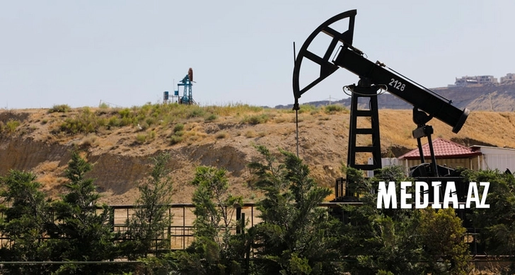 Цена азербайджанской нефти приблизилась к 74 долларам за баррель