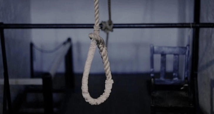 В Азербайджане мужчина покончил жизнь самоубийством из-за ухода жены