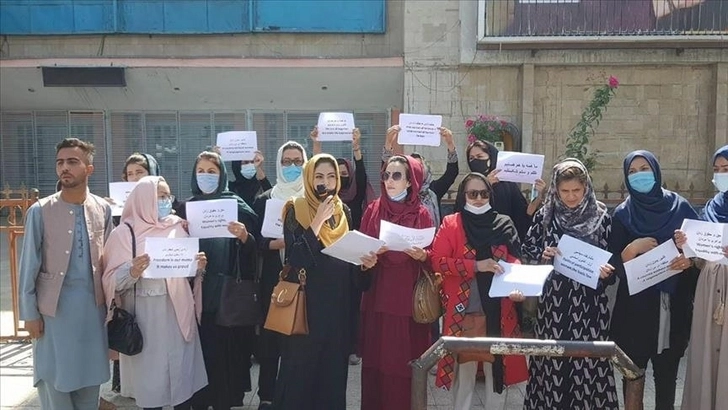 В Кабуле женщины организовали акцию протеста против неравенства