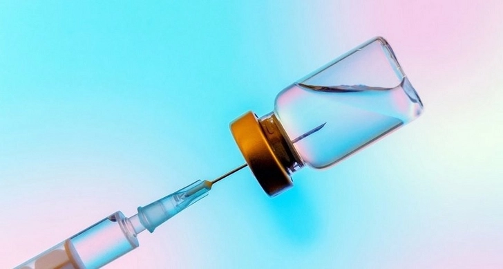 В Британии готовы начать вакцинацию школьников от коронавируса
