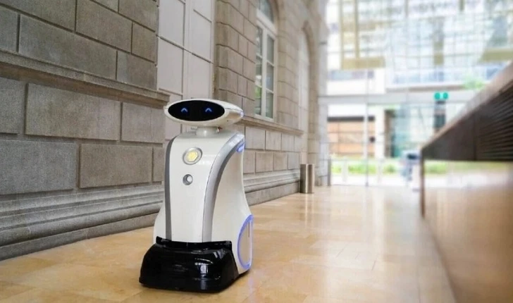 В Сингапуре появился робот, следящий за соблюдением правил общественного поведения