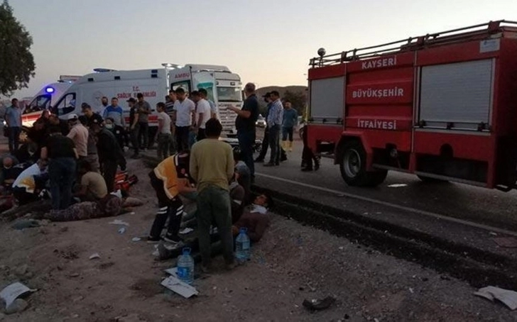 Тяжелое ДТП в Турции: 18 пострадавших