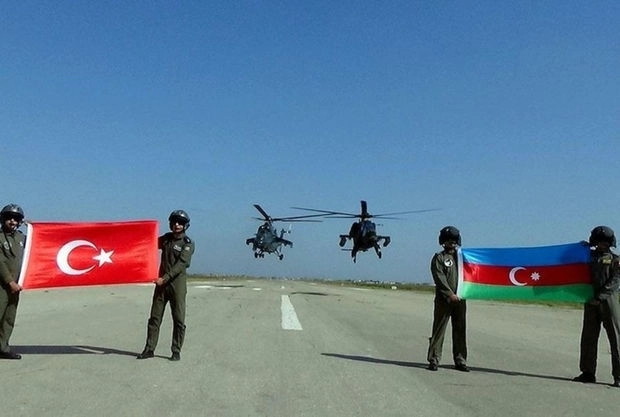 Группа азербайджанских военнослужащих, принимавших участие в учениях TurAz Şahini - 2021, вернулась на Родину