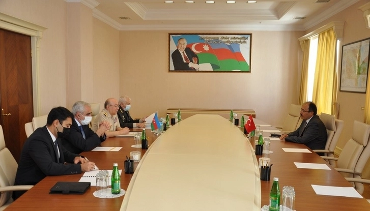 Кямаледдин Гейдаров встретился с послом Турции