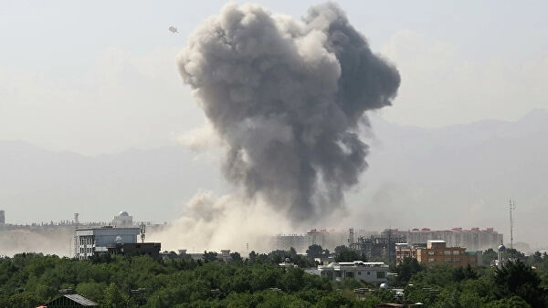 В результате взрыва у мечети в Кабуле погибли 12 человек