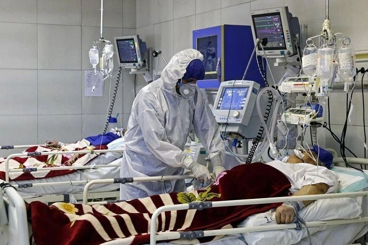 В Иране общее число умерших от коронавируса превысило 124 тыс. человек