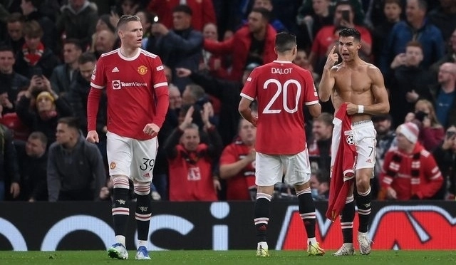 Лига чемпионов: Гол Криштиану Роналду принес «Манчестер Юнайтед» волевую победу над «Аталантой» - ВИДЕО