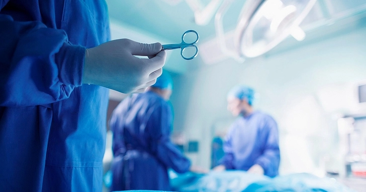 Врач-анестезиолог: Пациентам, находящимся в реанимационном отделении, необходимо провести плановую интубацию