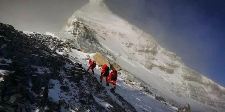 Как минимум 11 человек погибли в горах Индии из-за снегопада