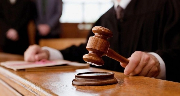 В Азербайджане прекращены полномочия трех судей