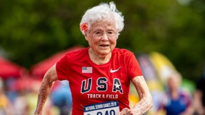 105-летняя американка установила мировой рекорд по бегу - ВИДЕО