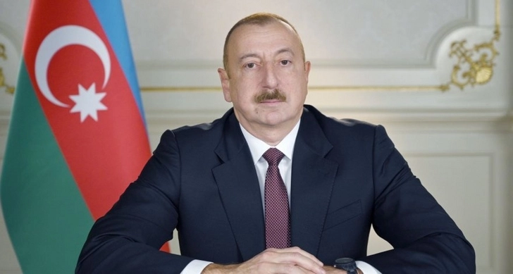 Президент Ильхам Алиев поздравил главу Латвии