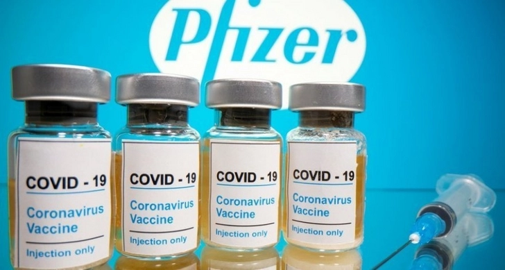 Pfizer, AstraZeneca и Moderna создают вакцины против нового штамма «Омикрон»