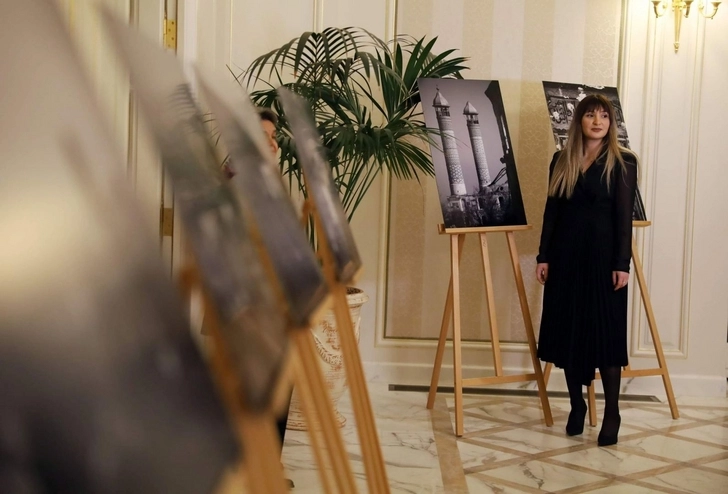 В Париже открылась выставка снятых на освобожденных землях Азербайджана фотографий - ФОТО