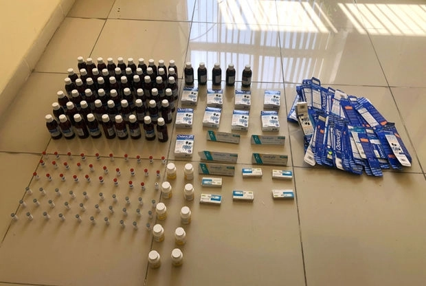 Таможенники пресекли попытку незаконного транзита лекарств через Азербайджан