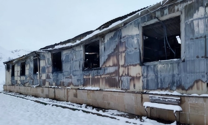 На месте сгоревшей школы в Губинском районе построят новую - ФОТО