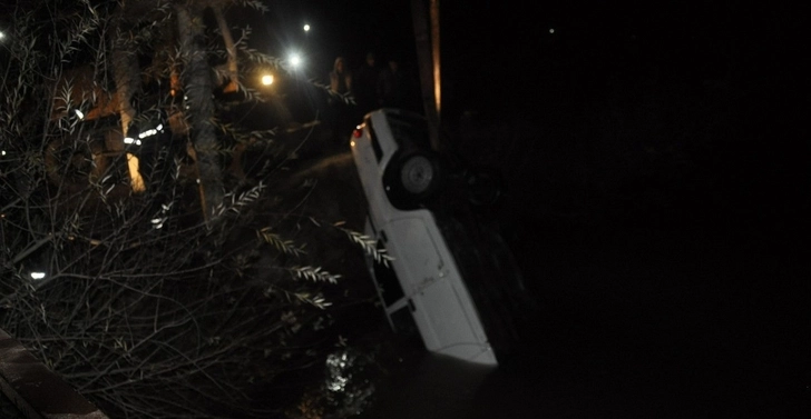 В Сабирабаде автомобиль упал в канал, погибли два человека - ФОТО/ВИДЕО