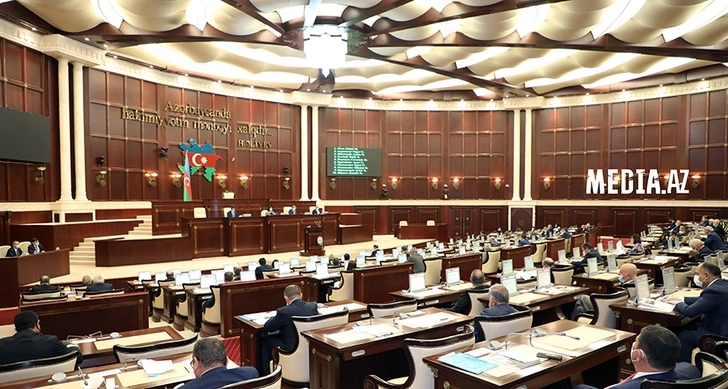 Новый законопроект «О медиа» рекомендован на пленарное заседание Милли Меджлиса