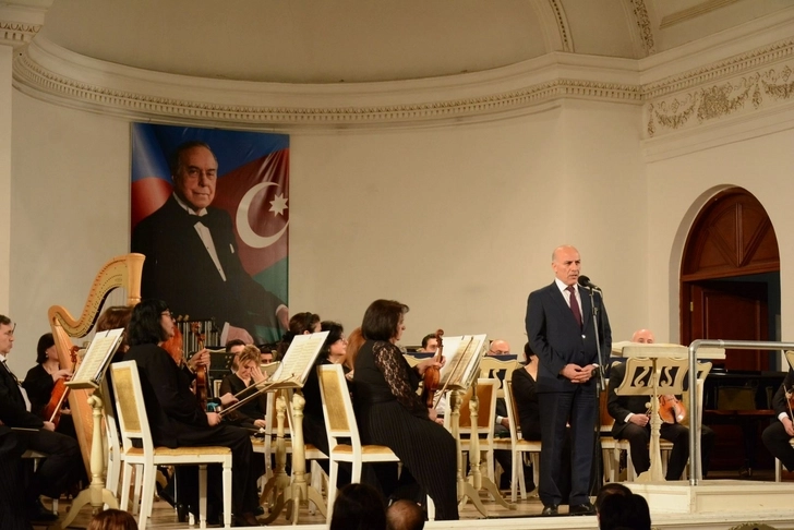 В Баку прошел вечер классической музыки, посвященный памяти великого лидера Гейдара Алиева - ФОТО