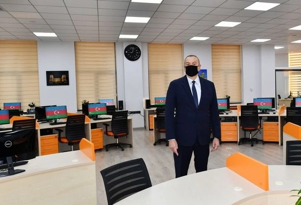 Ильхам Алиев ознакомился с условиями, созданными в новом здании АЗЕРТАДЖ - ОБНОВЛЕНО/ФОТО
