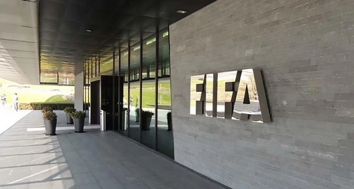 ФИФА представила претендентов на приз лучшему тренеру года