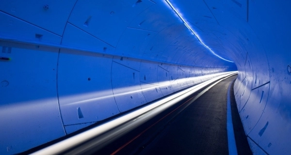 В скоростных туннелях Илона Маска начались пробки - ВИДЕО
