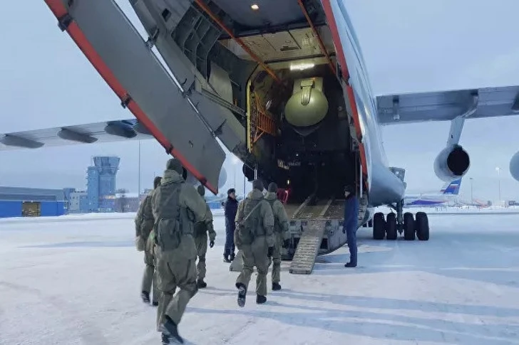 Самолеты с российскими миротворцами ОДКБ вылетели из Казахстана - ВИДЕО