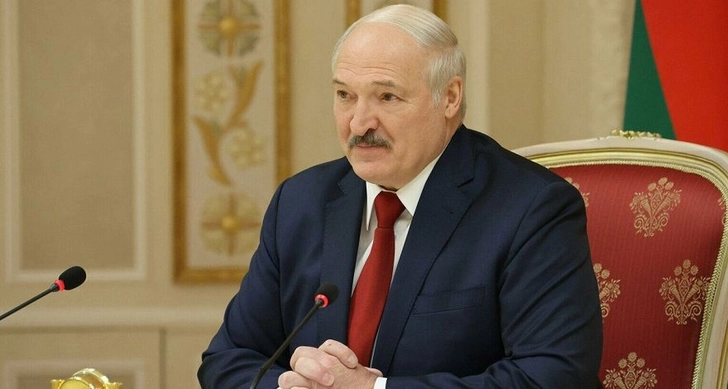 Александр Лукашенко посоветовал заразившимся коронавирусом особо не переживать