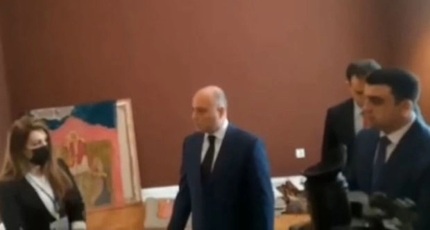 Министр культуры сделал замечание сотруднице музея - ВИДЕО