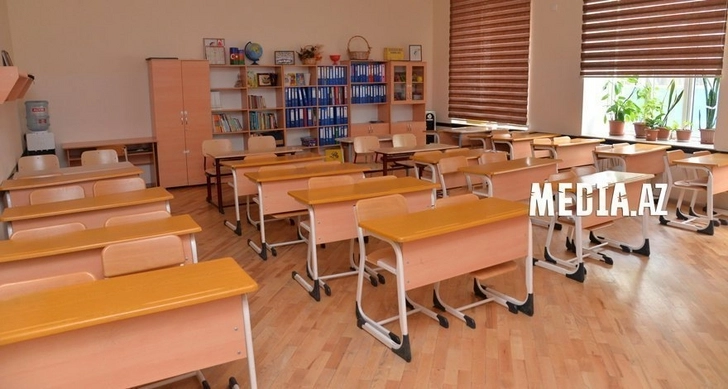 Сколько школ и классов в Азербайджане перешли на дистанционное обучение?
