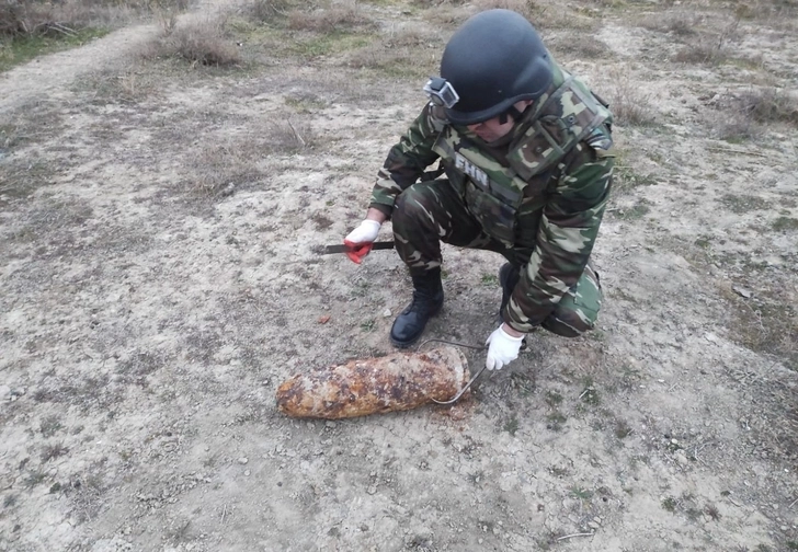 В Масазыре обнаружен взрывоопасный предмет - ФОТО
