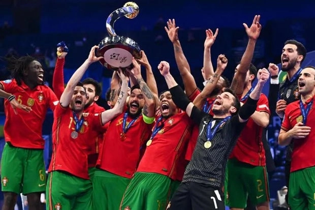 Сборная Португалии во второй раз подряд стала чемпионом Европы