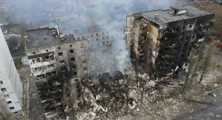 Киевская область: Российские военнослужащие ведут огонь по домам и гражданскому населению