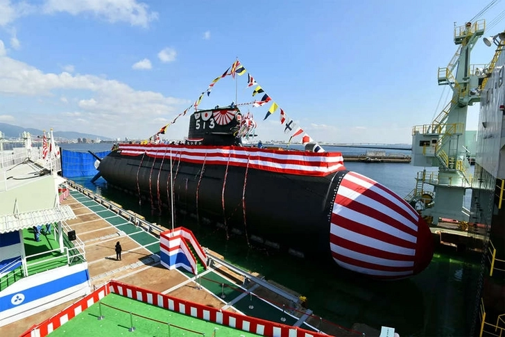 ВМС Японии получили подлодку нового типа