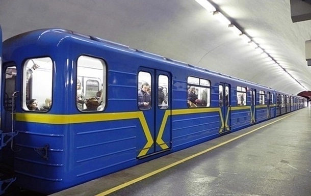 В Киеве метро возобновило пассажироперевозки
