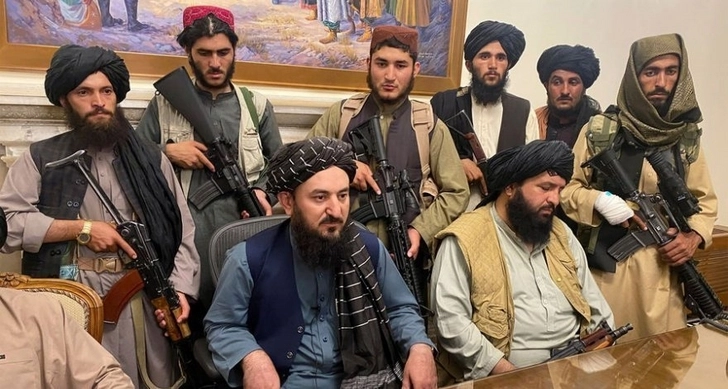 Талибы запретили афганцам выращивать мак и употреблять алкоголь