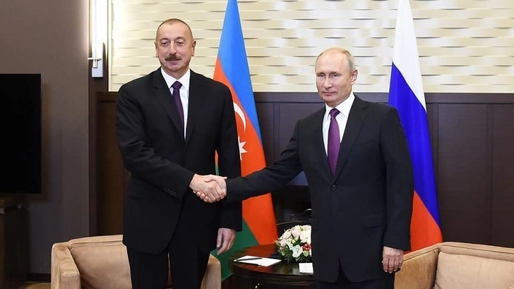 Ильхам Алиев провел телефонный разговор с президентом России