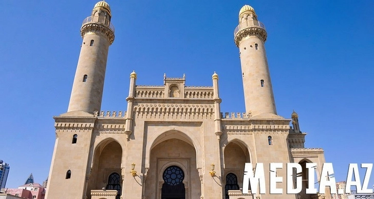 В Азербайджане увеличена государственная финансовая помощь имамам мечетей