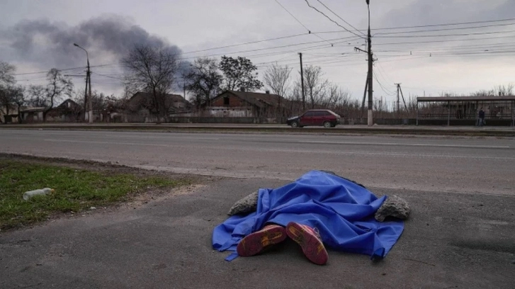 Ее тело до сих пор лежит на одной из улиц. Азербайджанцы Мариуполя рассказывают о пережитых ужасах - ВИДЕО