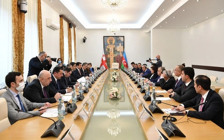 Спикер ММ: Азербайджан проводит восстановительную работу по возвращению переселенцев на родные земли