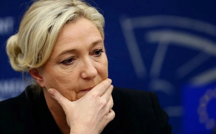 Ле Пен признала поражение во втором туре выборов президента Франции
