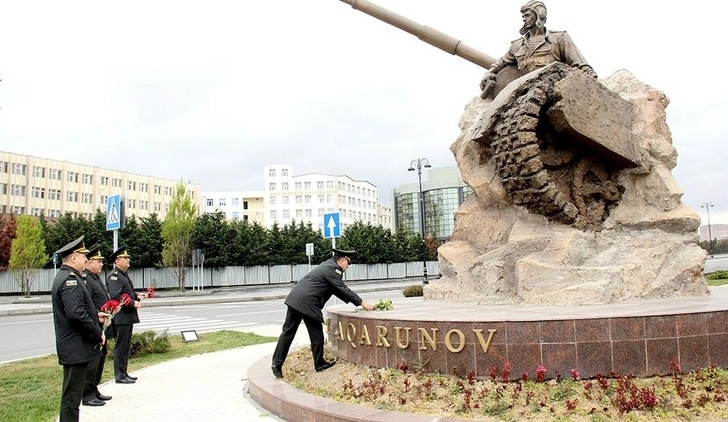 В Баку почтили память Альберта Агарунова - ФОТО