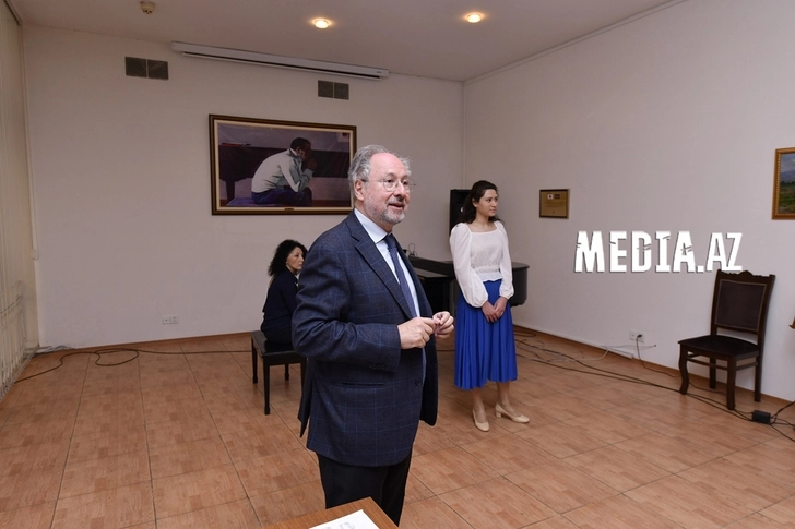 Media.az - Новости Азербайджана - Я большой поклонник творчества Муслима Магомаева. Media.Az поговорила с маэстро Винченцо Де Виво