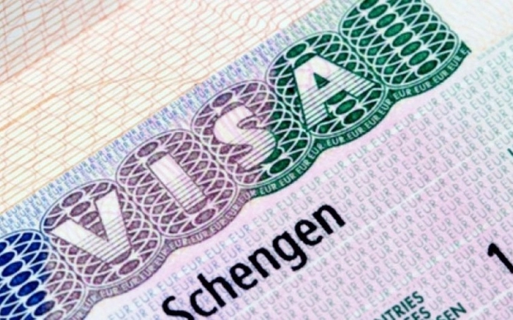 ЕК планирует к 2025 году полностью оцифровать процесс получения шенгенской визы