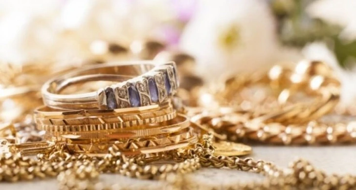 В Агдамском районе из дома украли золотые украшения на крупную сумму - ФОТО