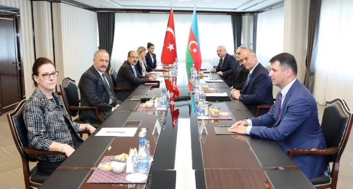 Али Нагиев встретился с генсеком Совета нацбезопасности Турции - ФОТО